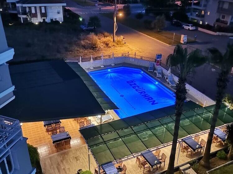 בית מלון כפרי Side Ozgurhan