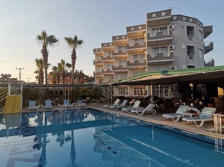 בית מלון כפרי Side Ozgurhan