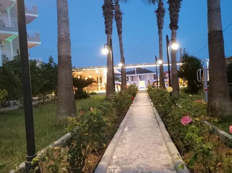 בית מלון כפרי Side Ozgurhan