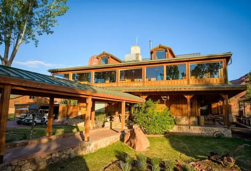 Отель Sorrel River Ranch Resort