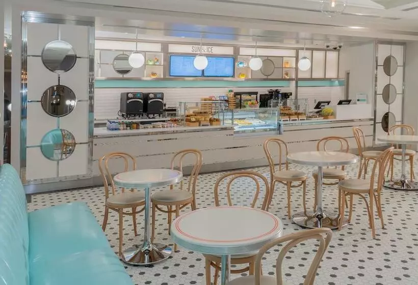 هتل The Coral At Atlantis