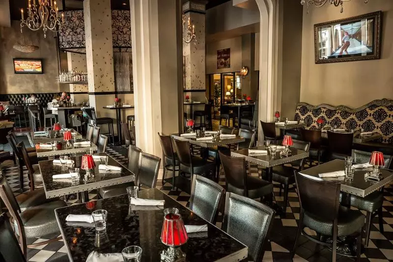 Отель The Sofia