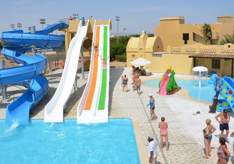 هتل Three Corners Rihana Resort