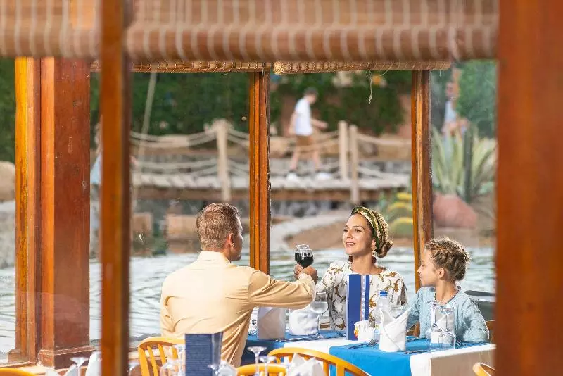 هتل Three Corners Rihana Resort