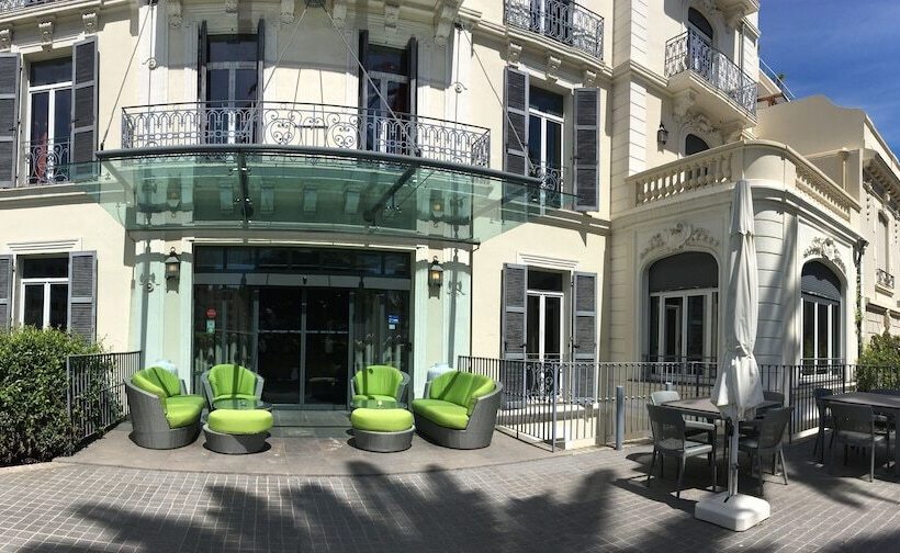 בית מלון כפרי Villa Garbo