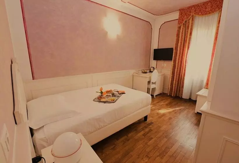 فندق Villa Patriarca