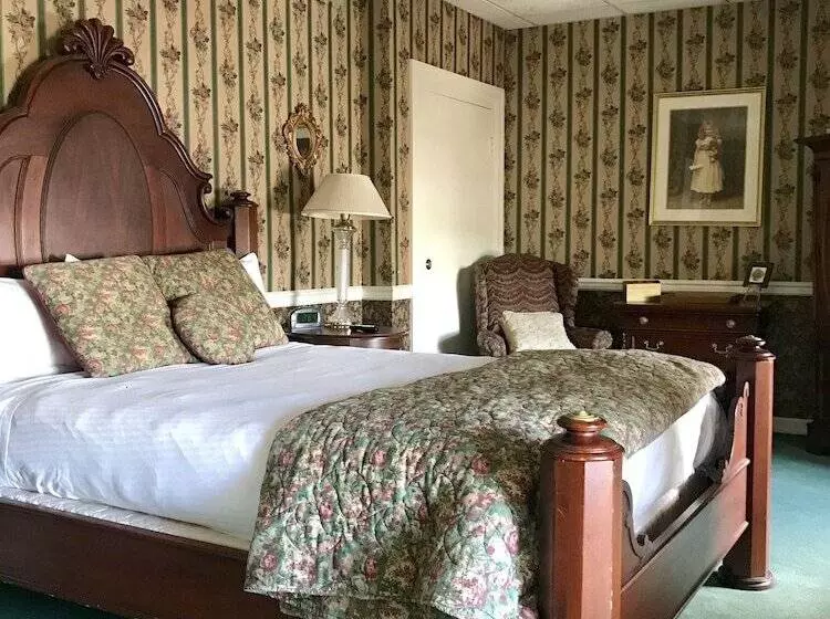 酒店 Waynebrook Inn, Est 1865