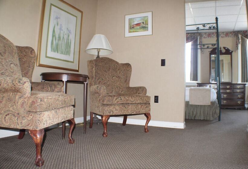 Отель Waynebrook Inn, Est 1865