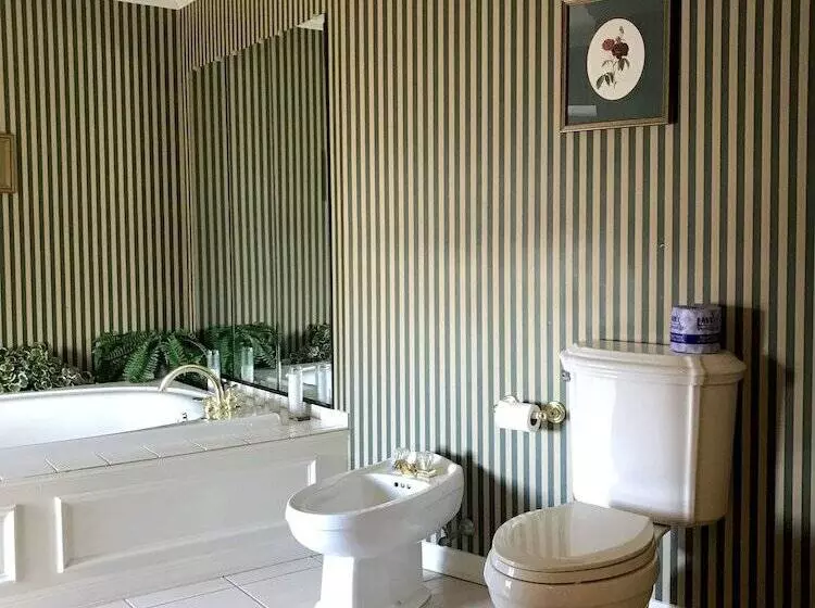 酒店 Waynebrook Inn, Est 1865