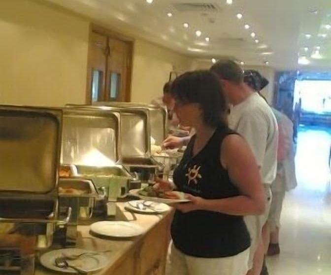 Queens Valley Hotel, Restaurants, Bars And Spa Luxor