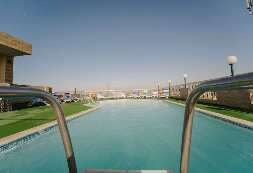 Queens Valley Hotel, Restaurants, Bars And Spa Luxor