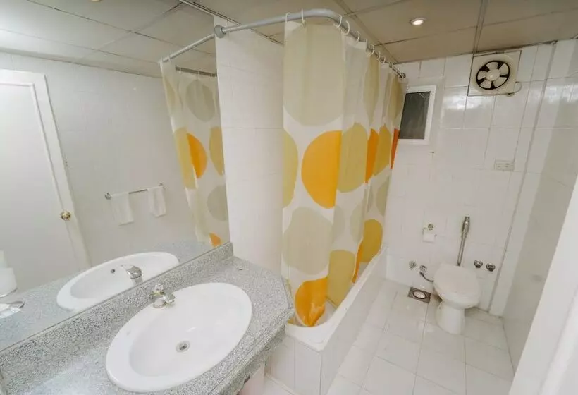 Queens Valley Hotel, Restaurants, Bars And Spa Luxor