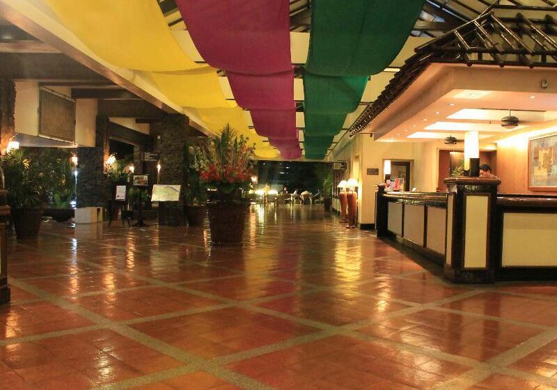 Waterfront Insular Hotel Davao