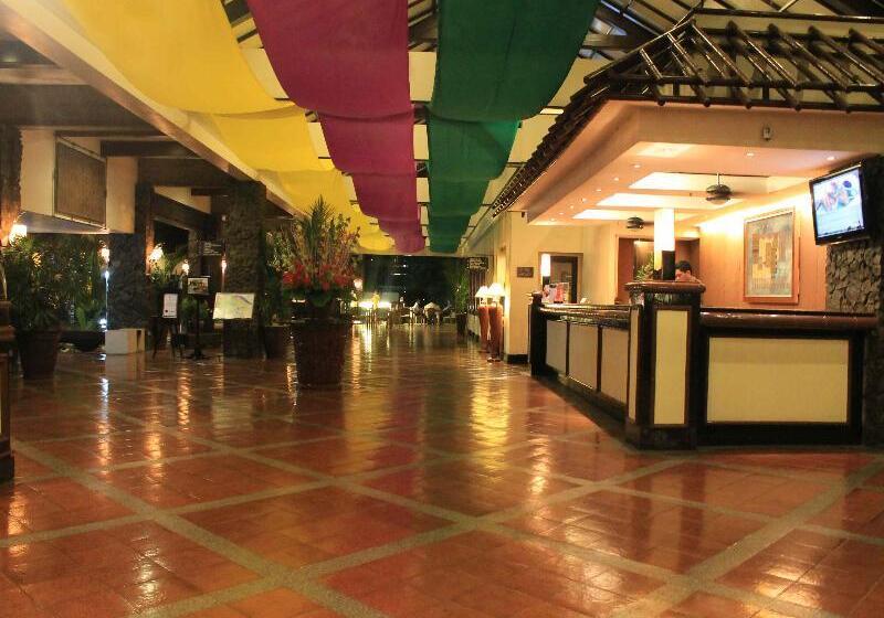 Waterfront Insular Hotel Davao