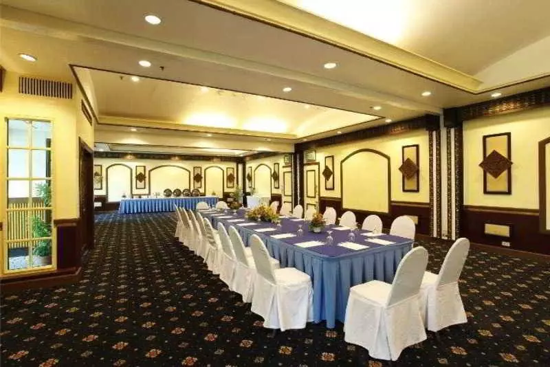 Waterfront Insular Hotel Davao