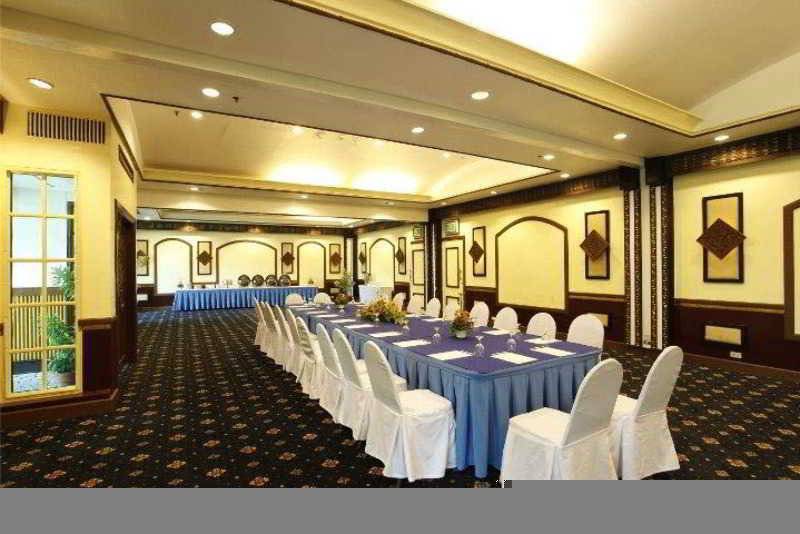 Waterfront Insular Hotel Davao