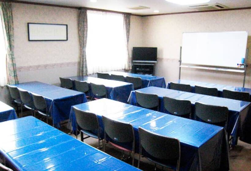 فندق Forest Inn Gobo