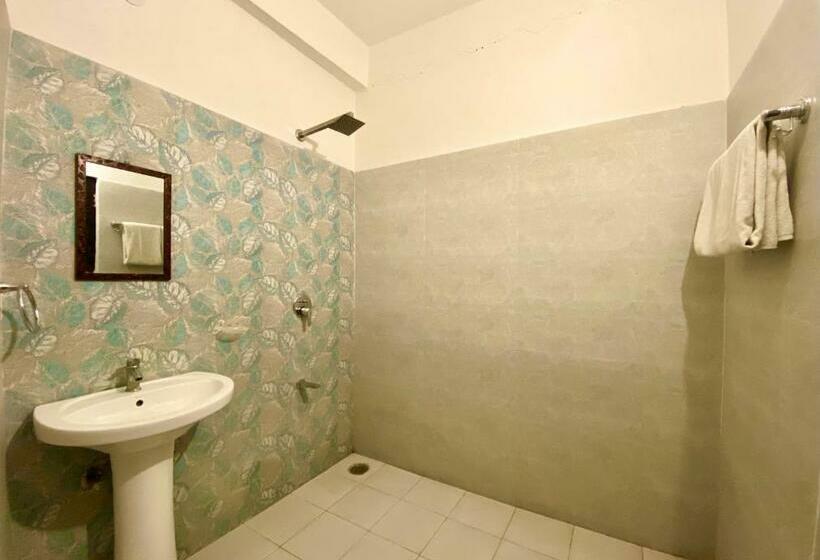 Hotell Ganga Elena Rishikesh