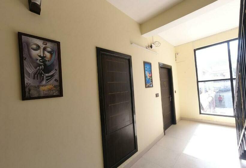 Hotell Ganga Elena Rishikesh