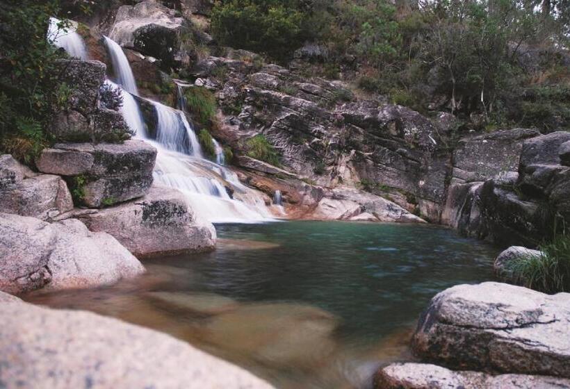 פנסיון Gerês Guest House