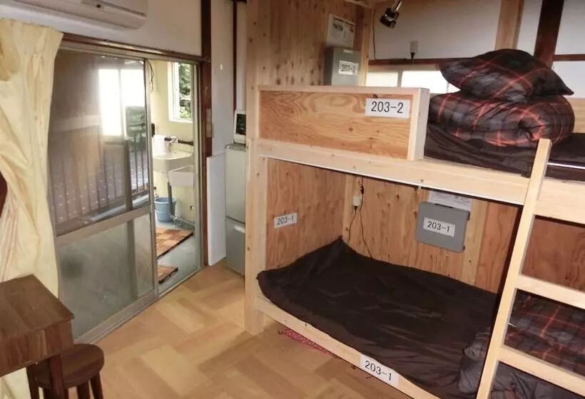 ペンション Shogetsudo   Hostel