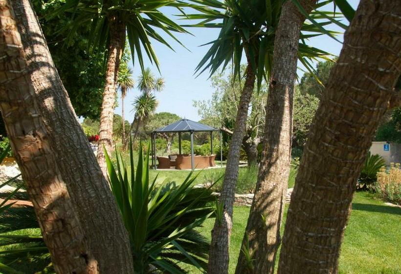 민박 Bastide De L'avelan