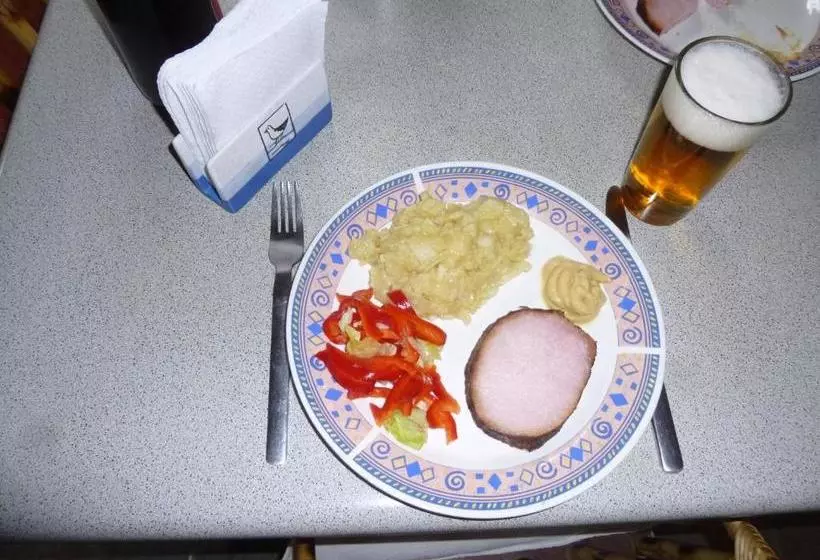 Hotelli Adela Y Helmut