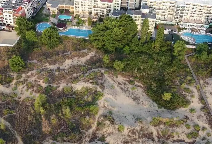 Hotel Amfibia Beach Complex