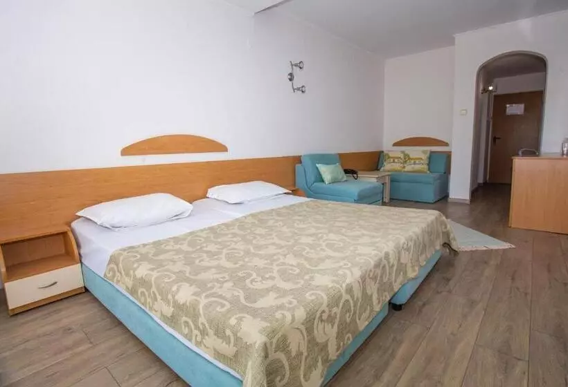 Hotel Amfibia Beach Complex