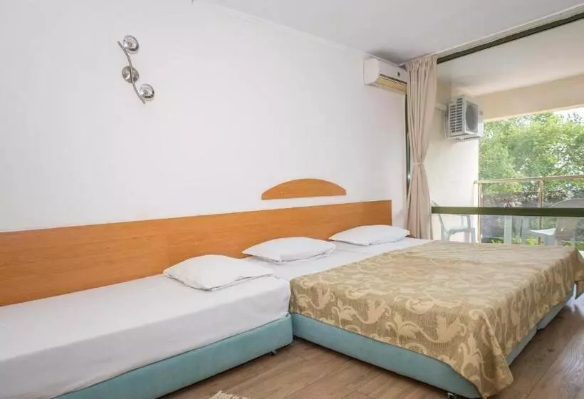 Hotel Amfibia Beach Complex