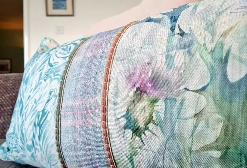 Отель Atholl House Skye