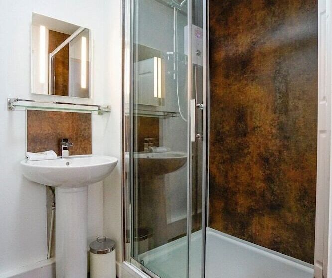 فندق Atholl House Skye