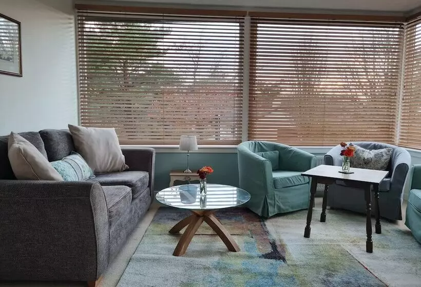 Отель Atholl House Skye