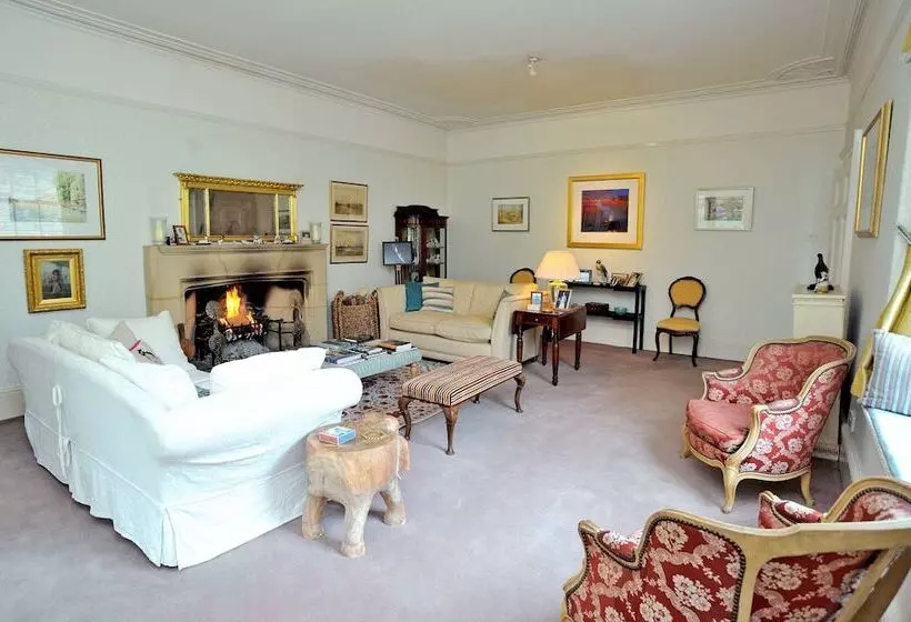 בית מלון כפרי B&b Castleton House