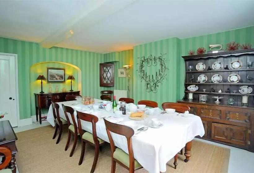 בית מלון כפרי B&b Castleton House