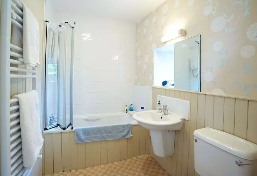 בית מלון כפרי B&b Castleton House