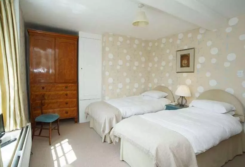 בית מלון כפרי B&b Castleton House