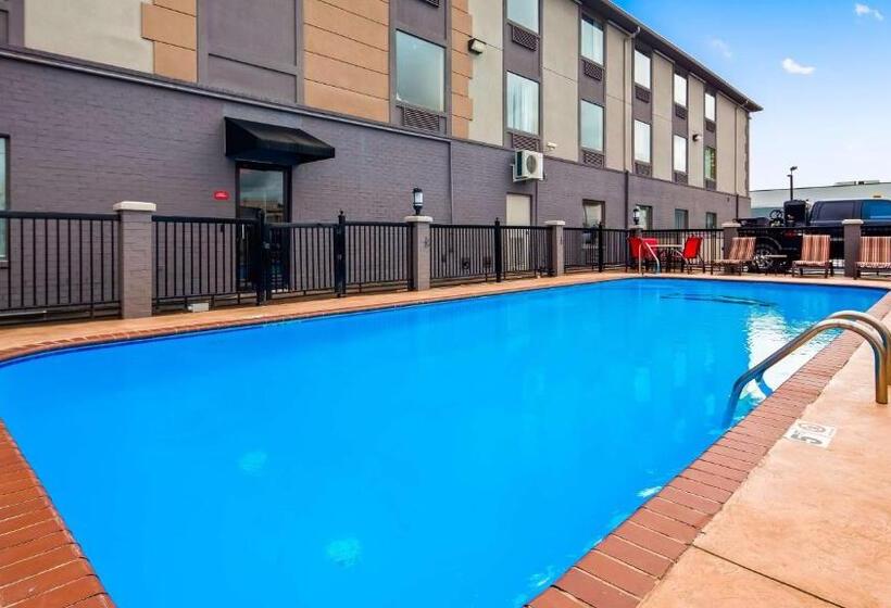 فندق Best Western Plus Jackson Downtowncoliseum