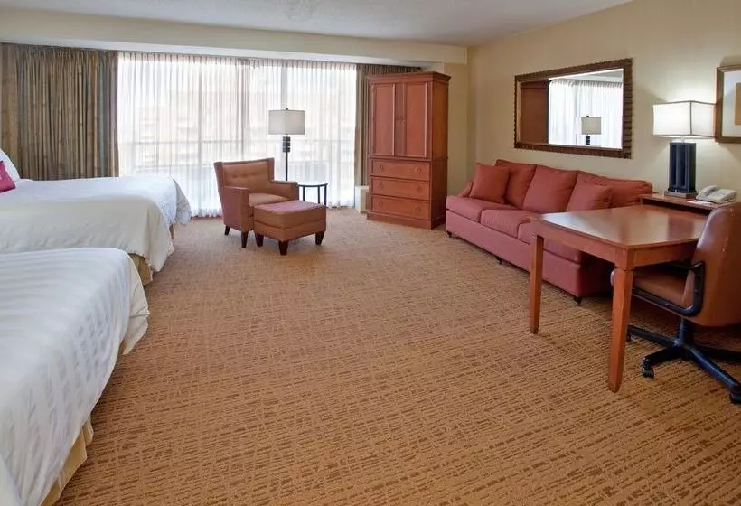 هتل City Place St. Louis