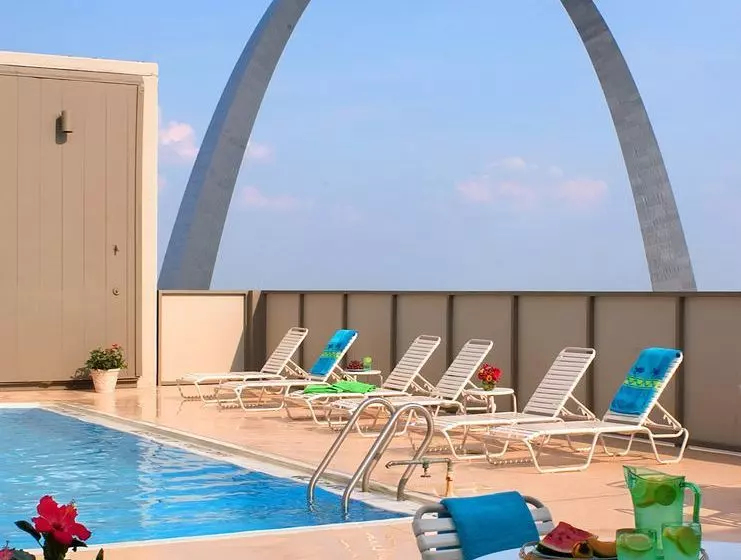 هتل City Place St. Louis