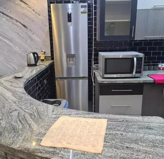 هتل Aqaba Air Inn