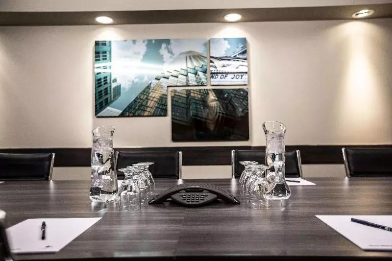 酒店 Doubletree By Hilton Roseville Minneapolis