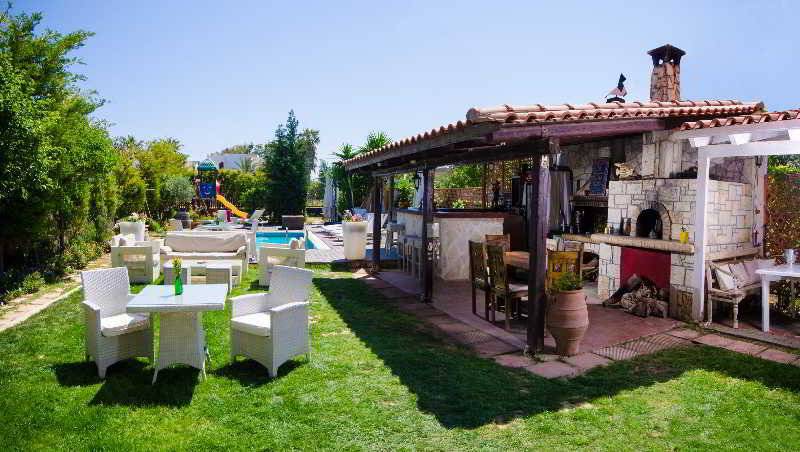 Georgia S Garden By Omilos Hotels