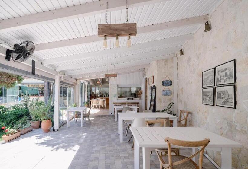 Georgia S Garden By Omilos Hotels