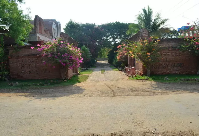 هتل Kaday Aung