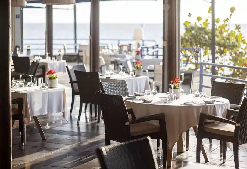 Hotel Le Boucan Canot