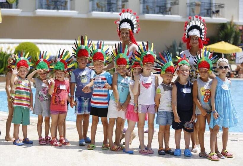 هتل L'Oceanica Beach Resort