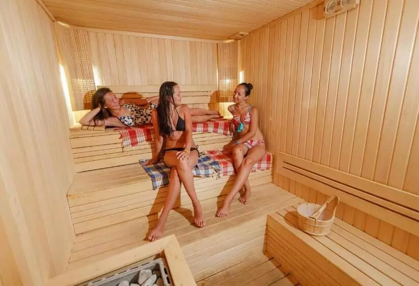 Отель L'Oceanica Beach Resort