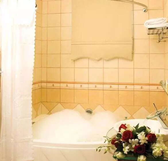 هتل Plaza Athenee