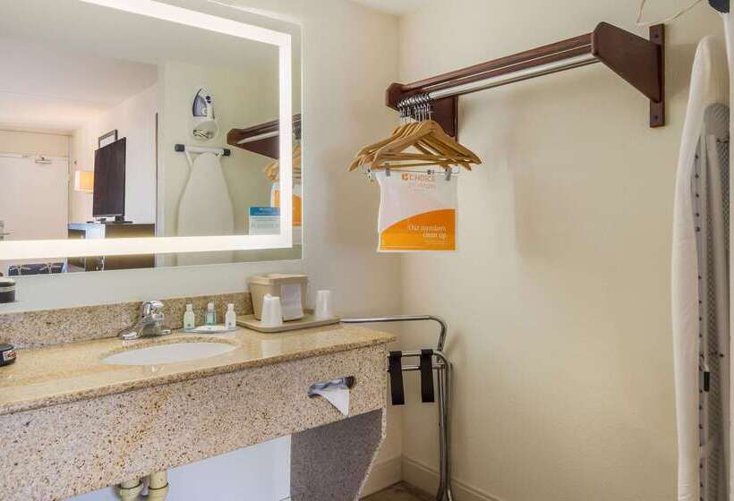 Отель Quality Inn Bradenton Sarasota North